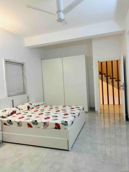 White House Sky View Theatre Villa In Gachibowli Dış mekan fotoğraf