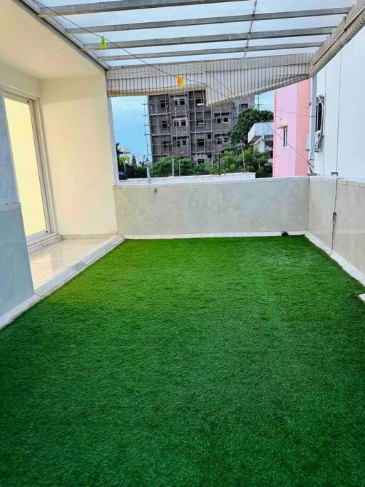 White House Sky View Theatre Villa In Gachibowli Dış mekan fotoğraf